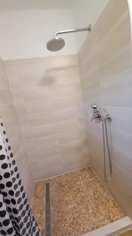 Kucko Apartman Badacsonytördemic Eksteriør billede